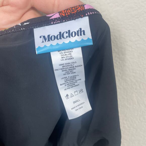 ModCloth Size Small The Fiona Tie-Side Bikini Bottom Swimwear Daisy Floral - Picture 8 of 9